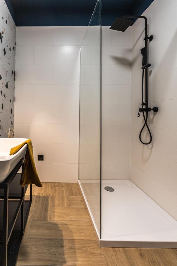M15 Apartment Pécs Esterno foto
